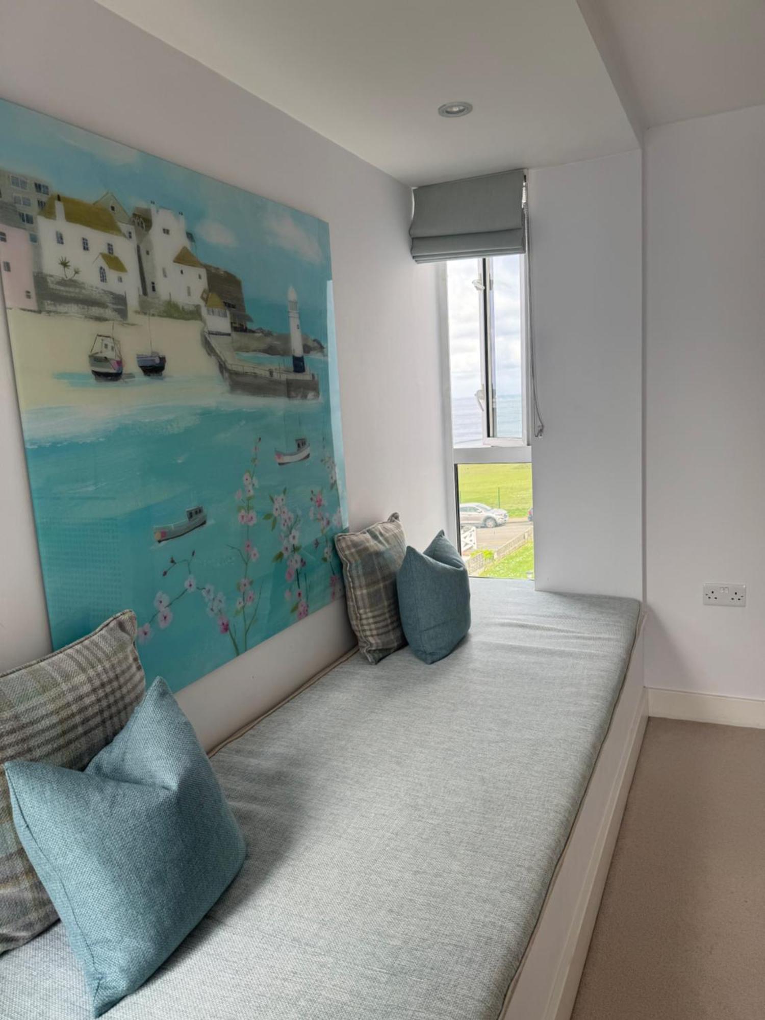 6 Ocean Gate Apartment Ньюки Экстерьер фото